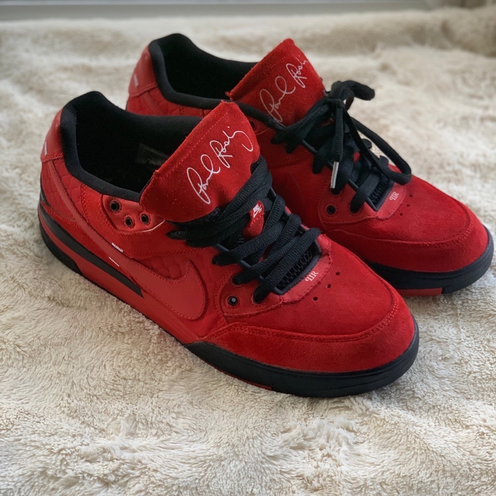 Men’s Nike Shoe